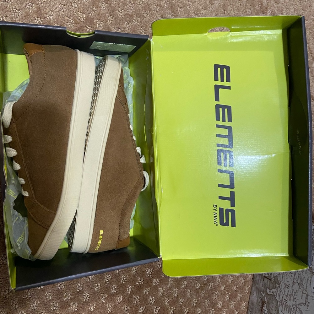 Classic sneaker